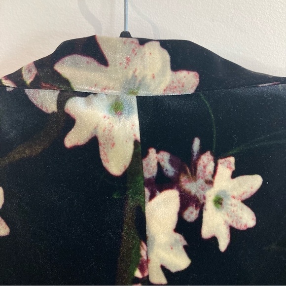 CALVIN KLEIN Sz 8 Casual or Career Velvet Lined  Single Button Floral Blazer - Picture 13 of 13